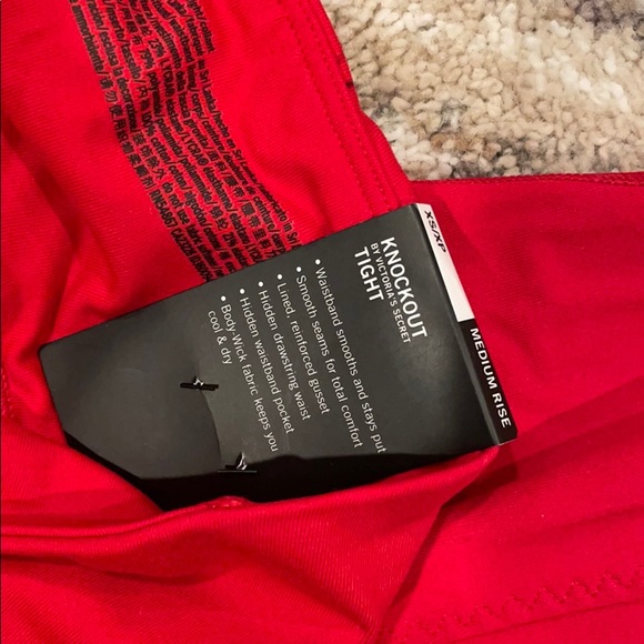 Victoria’s Secret sport red leggings brand new - Picture 4 of 5